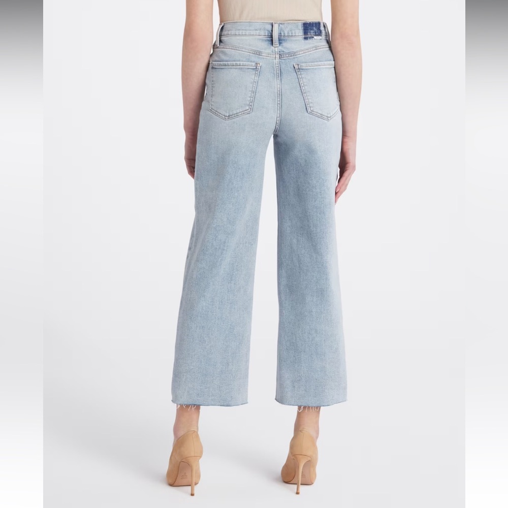 Light Wash Wide Leg Ankle Jeans Petite 6P - Picture 3 of 5